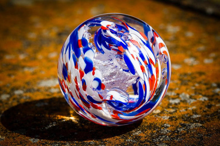 american-confetti-memorial-paperweight