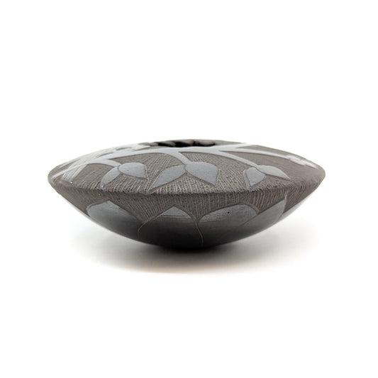 Black on Black Etched Raven Pot