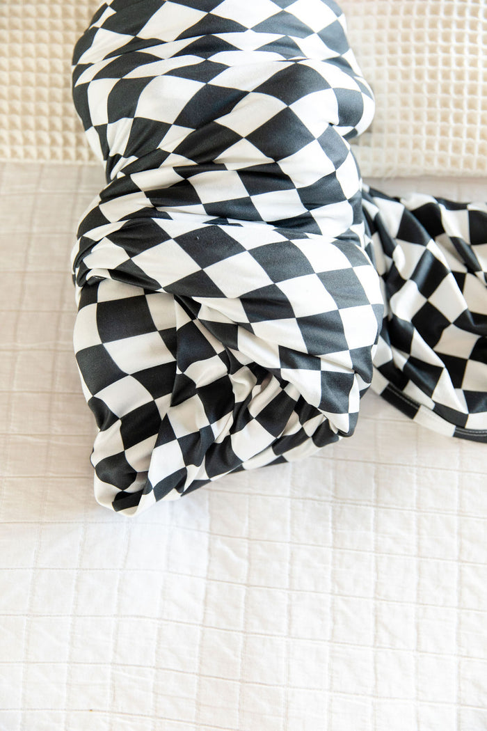 BLACK + WHITE CHECKER | SWADDLE