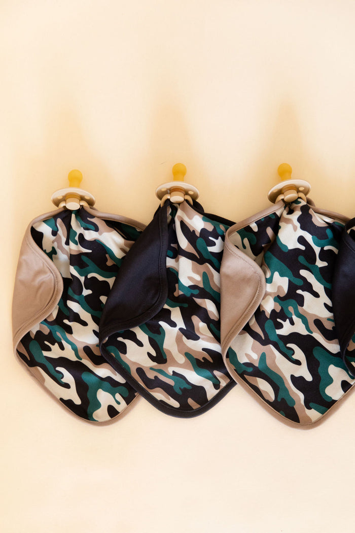 CAMOUFLAGE (BLACK) | LOVIE