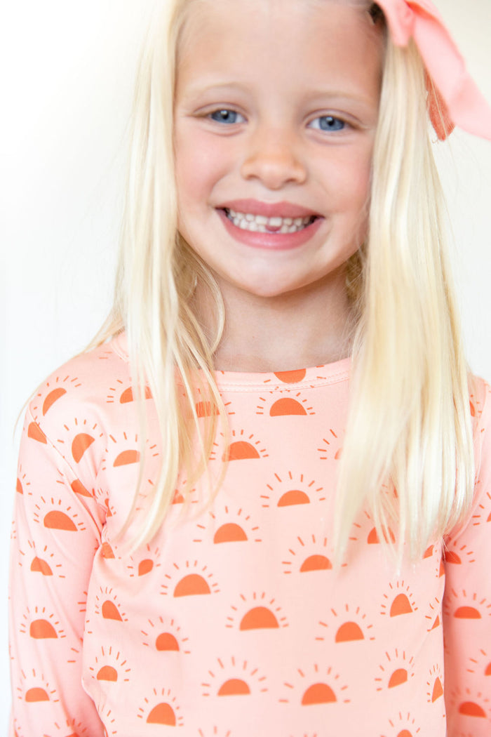 CORAL SUNSHINE | LONG SLEEVE