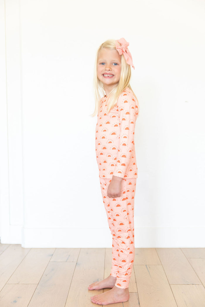 CORAL SUNSHINE | LONG SLEEVE
