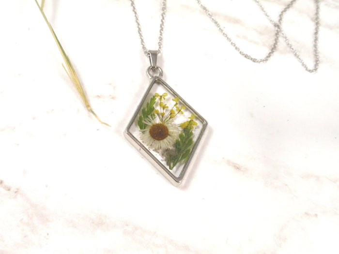 Daisy memorial pendant
