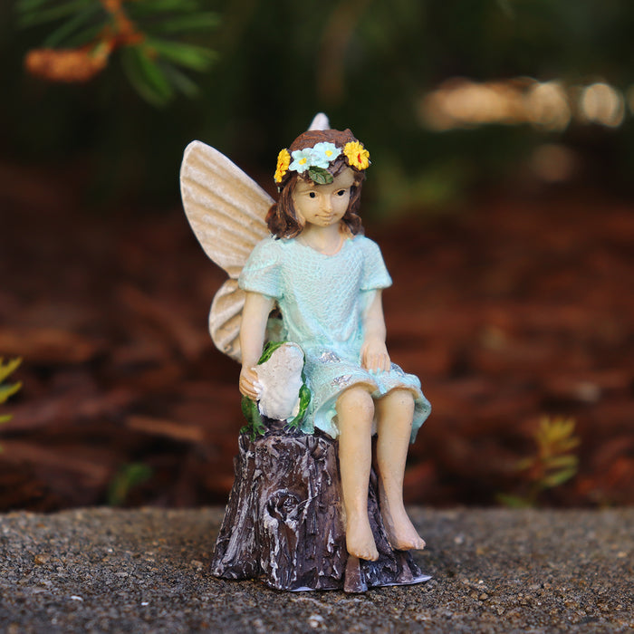 Fairy Mia with Frog