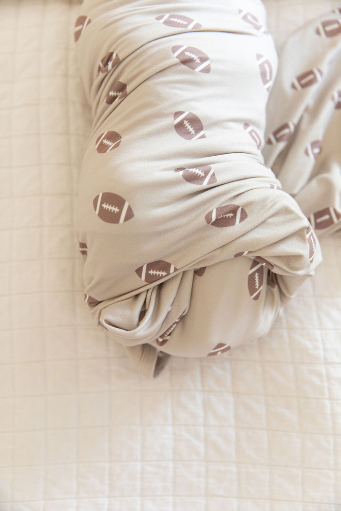 FOOTBALL | SWADDLE