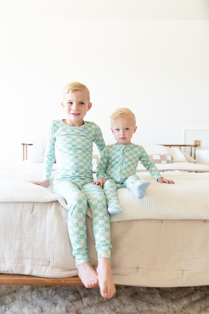 GREEN HAPPY CHECKER | LONG SLEEVE