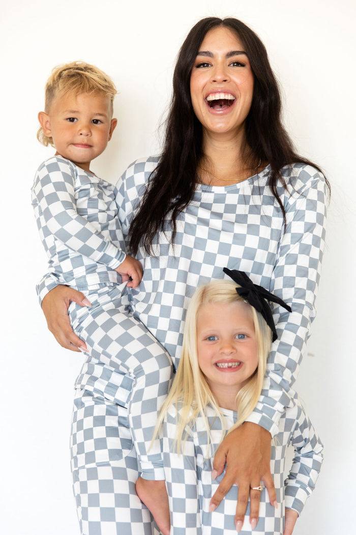 GREY + WHITE CHECKER | WOMEN'S LONG SLEEVE