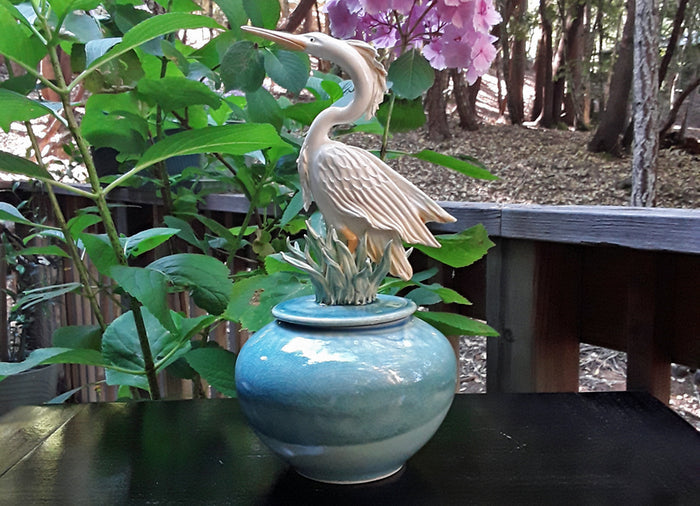 heron jar for cremation ash