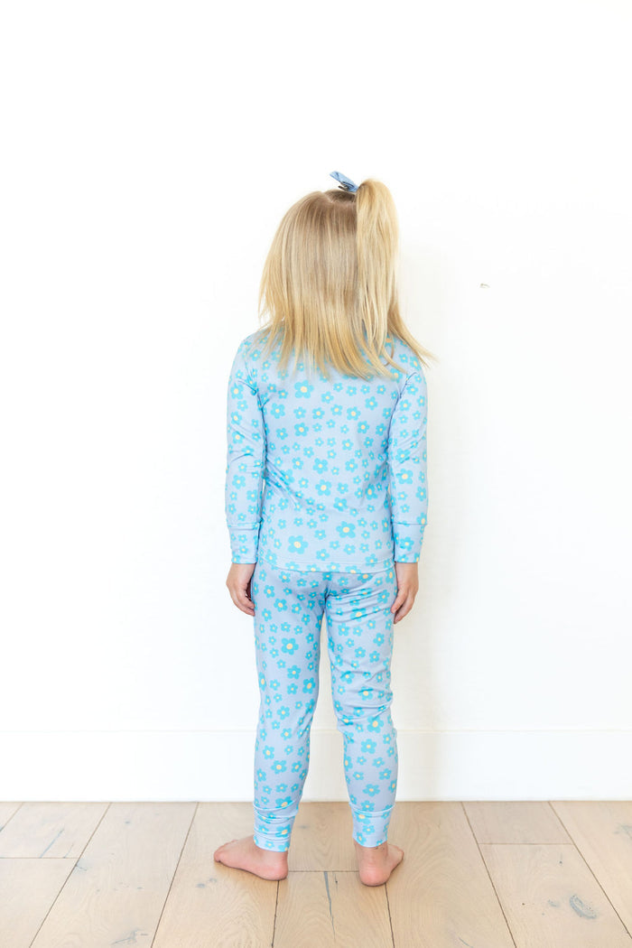 LIGHT BLUE DAISY | LONG SLEEVE