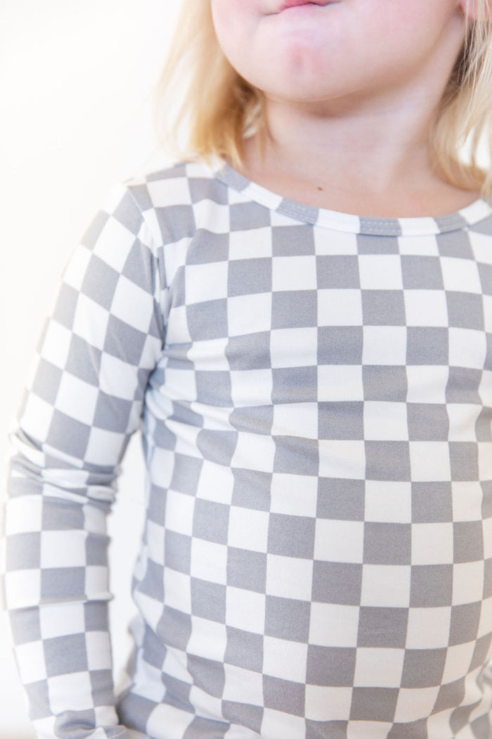 LIGHT GREY + WHITE CHECKER | LONG SLEEVE