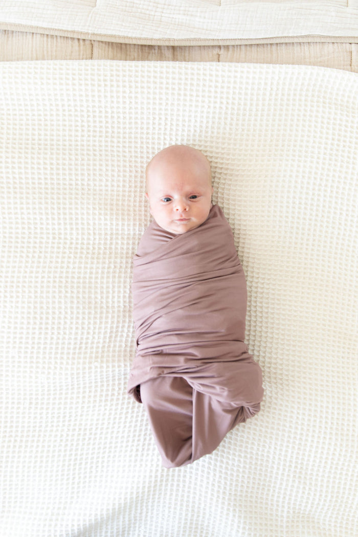 MOCHA SOLID | SWADDLE