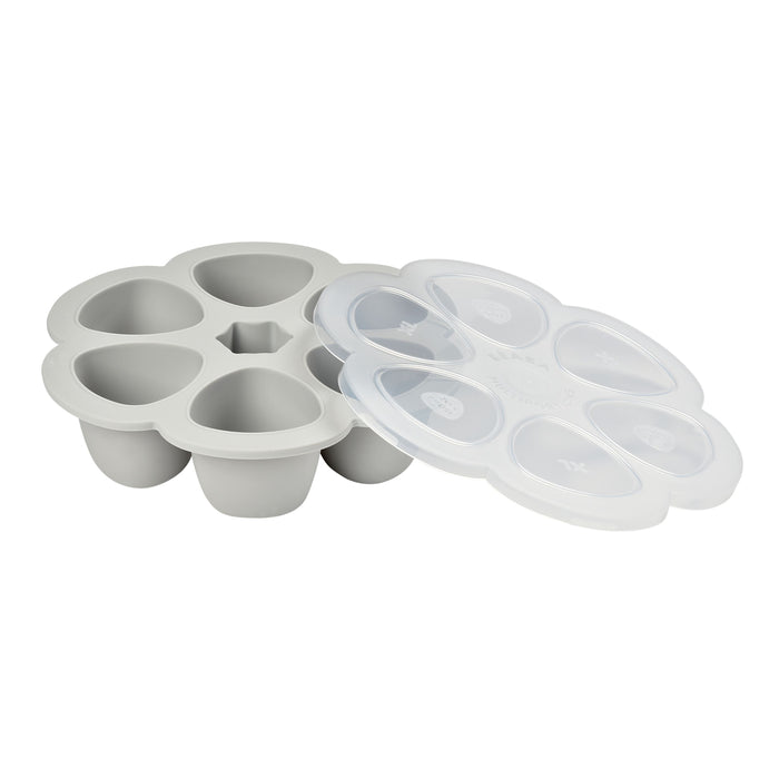 The BEABA Multiportions™ Silicone Baby Food Freezer Tray, made from platinum-grade silicone, has six compartments and a clear lid. Flower-shaped in gray, its perfect for storing and freezing homemade baby food portions and is an ideal Babycook companion.