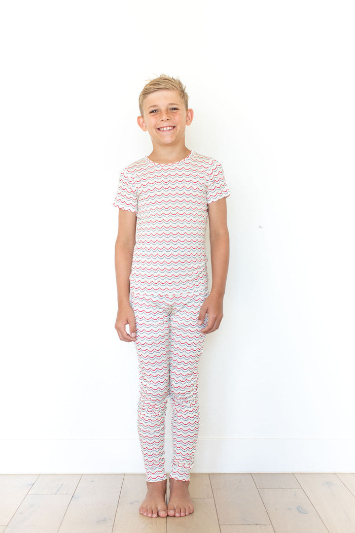PATRIOTIC WAVES | SHORT SLEEVE