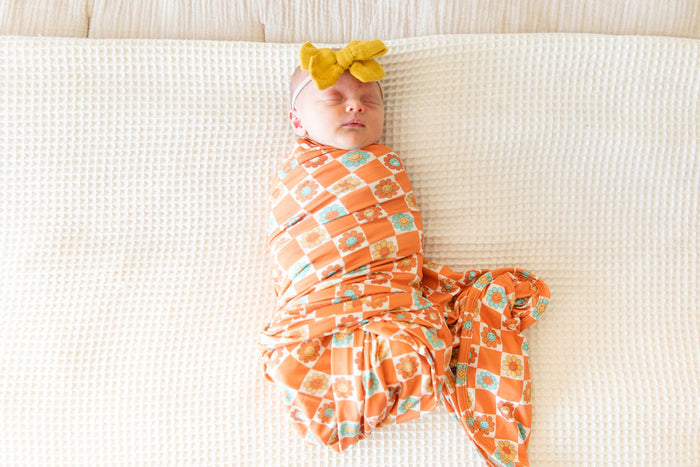 RETRO DAISY | SWADDLE