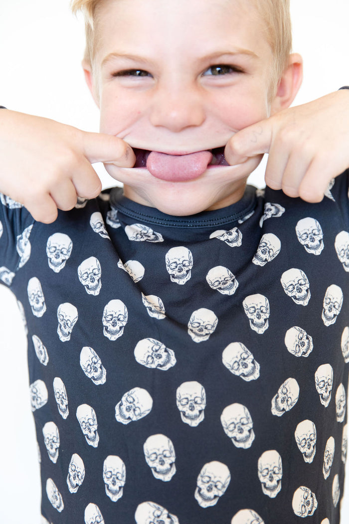 SKULLS | LONG SLEEVE