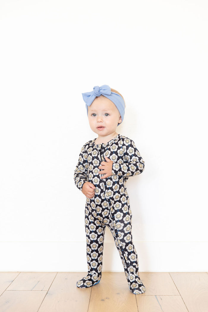 SMILEY GROOVY DAISY | FOOTIE ONE PIECE