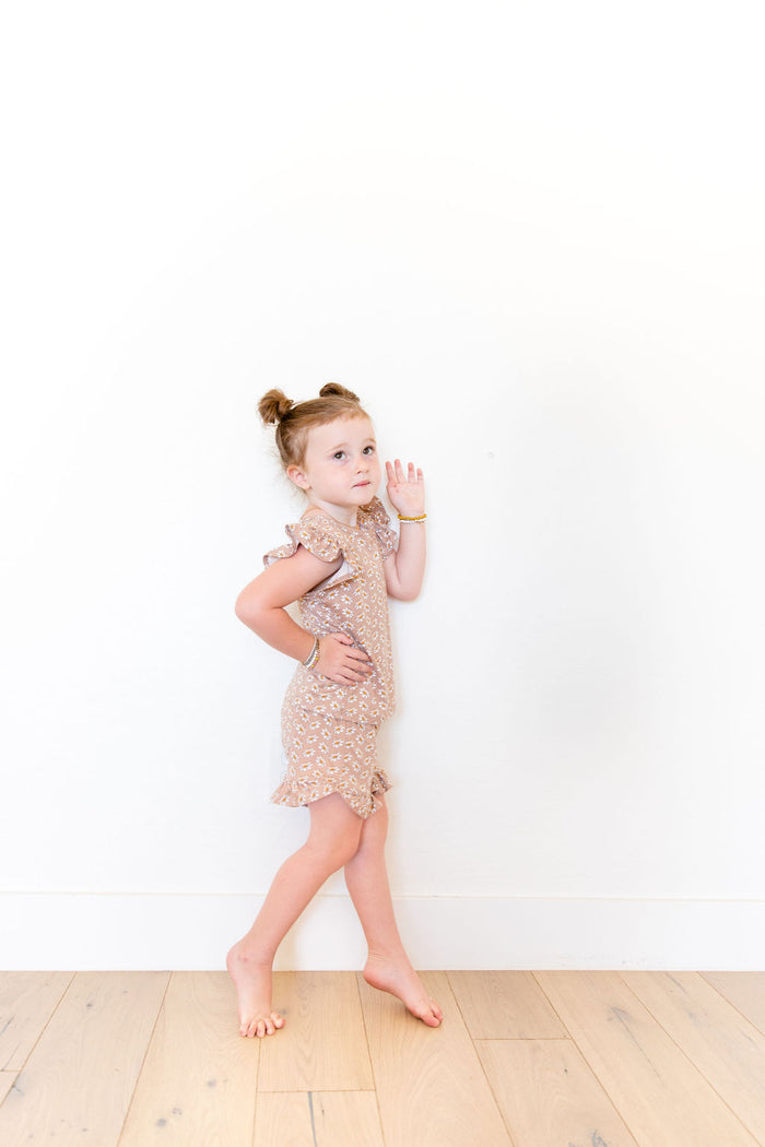 TAUPE DAISY SHORT SET