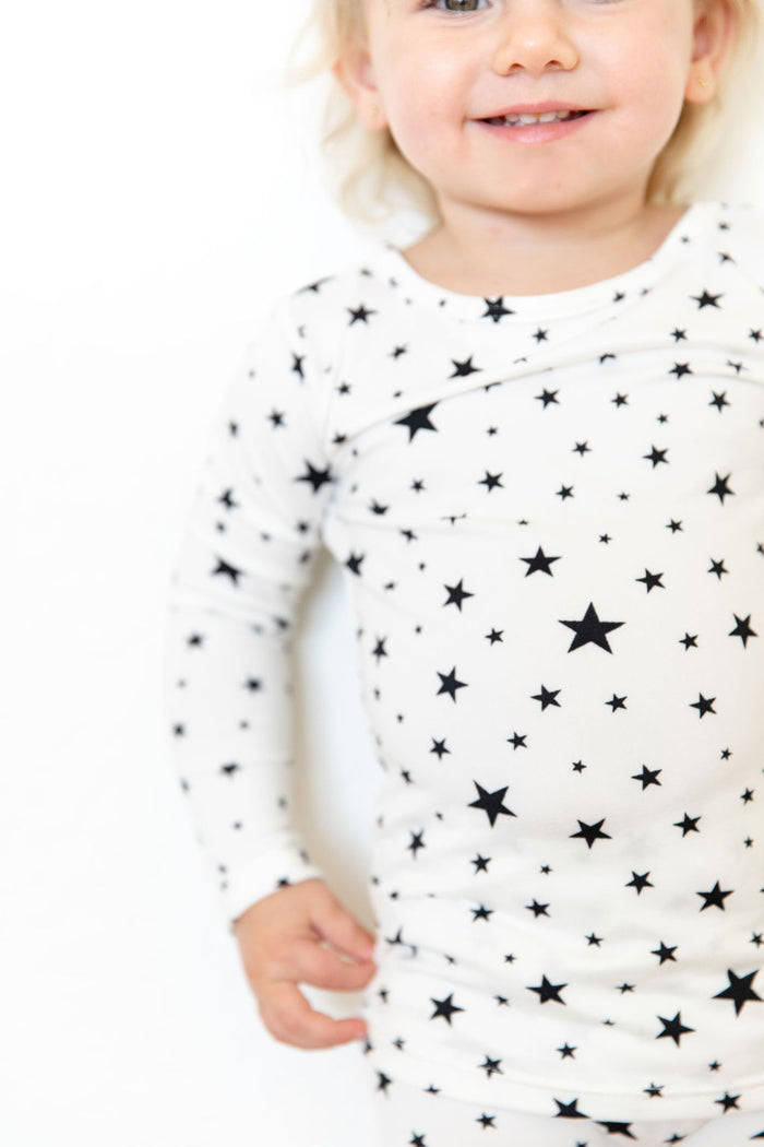 WHITE + BLACK STAR | LONG SLEEVE